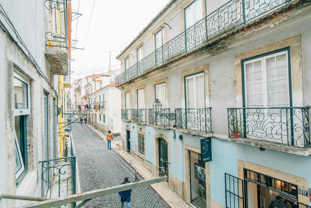 Апартаменты Camoes Deluxe Bairro Alto Лиссабон Экстерьер фото