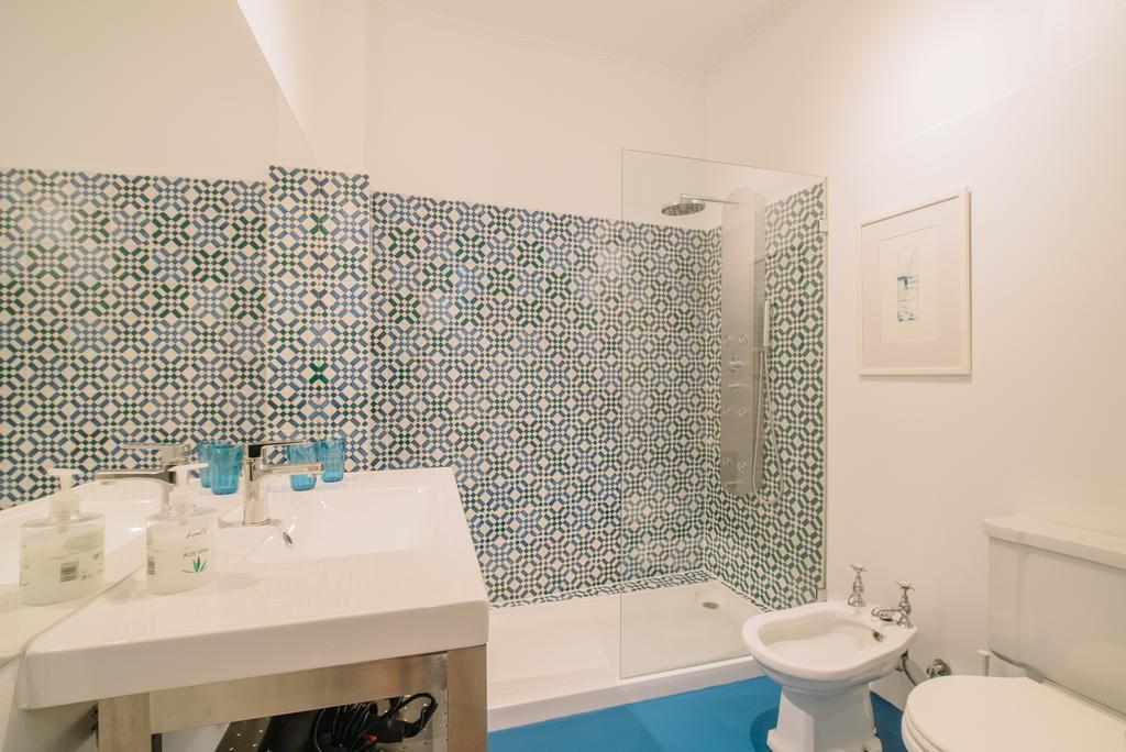 Апартаменты Camoes Deluxe Bairro Alto Лиссабон Экстерьер фото